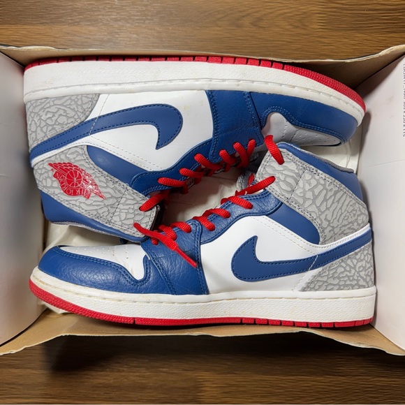 Nike Air Jordan 1 Mid Size 9 Men Shoes 554724 107 White/Fire Red-TR BL-CMNT GRY - Picture 9 of 11